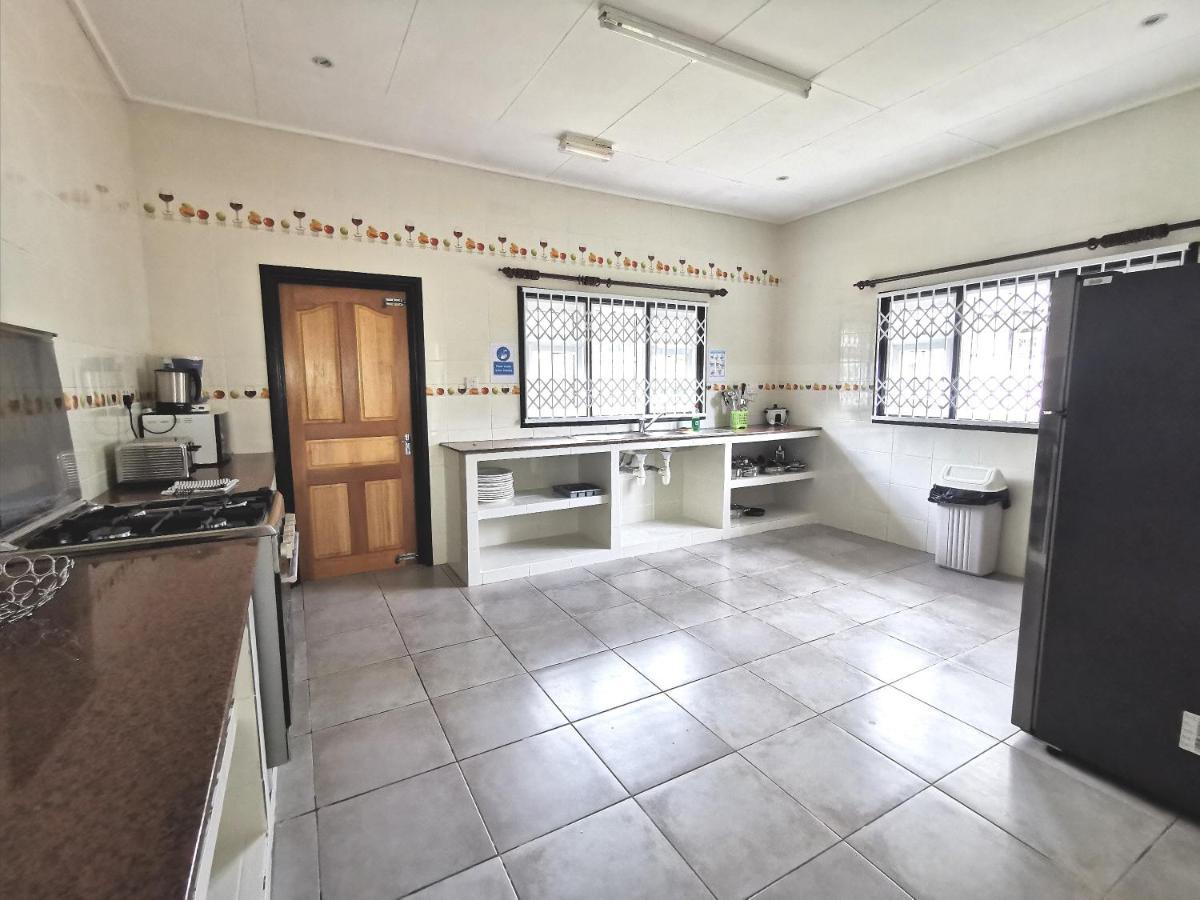 Chez Marva Grande Villa Coco 3 A 12 Personnes 拉迪格岛 外观 照片