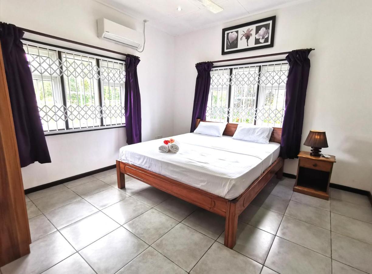 Chez Marva Grande Villa Coco 3 A 12 Personnes 拉迪格岛 外观 照片